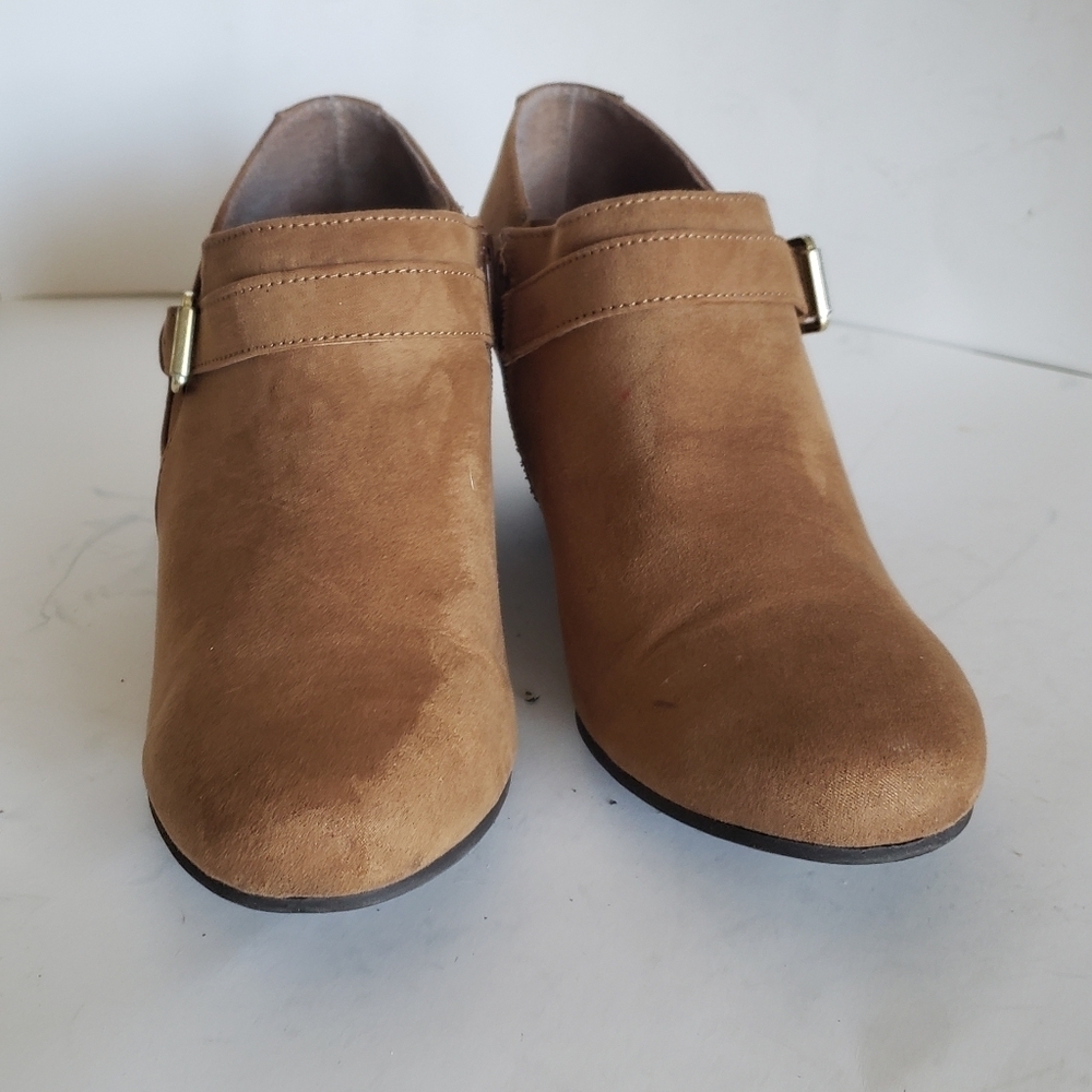 AMERICAN EAGLE sz 11 FAUX SUEDE buckle zipper ANKLE BOOTS block heel tan women